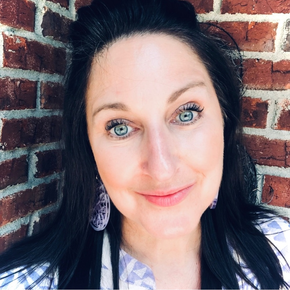 Meet your Posher, Mary Ellen